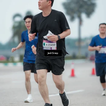 Runner Photo 7524267