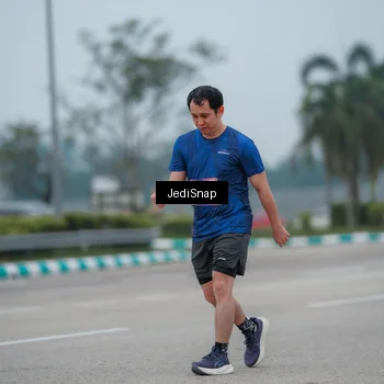 Runner Photo 7524351