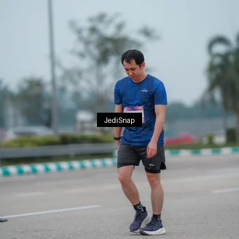Runner Photo 7524354