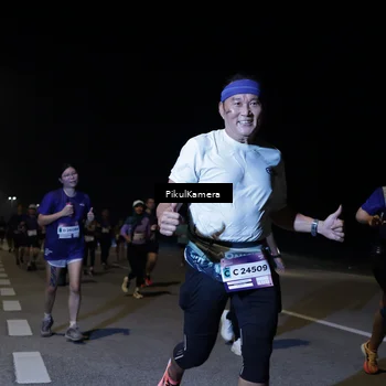 Runner Photo 7524375