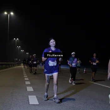Runner Photo 7524391
