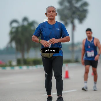 Runner Photo 7524404