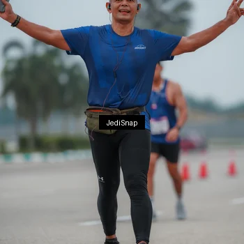 Runner Photo 7524428