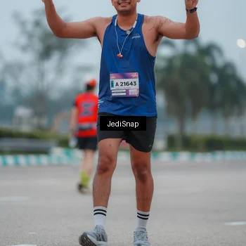 Runner Photo 7524432