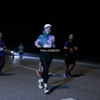 Runner Photo 7524435