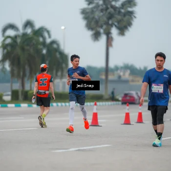 Runner Photo 7524439
