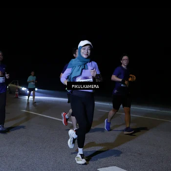 Runner Photo 7524443