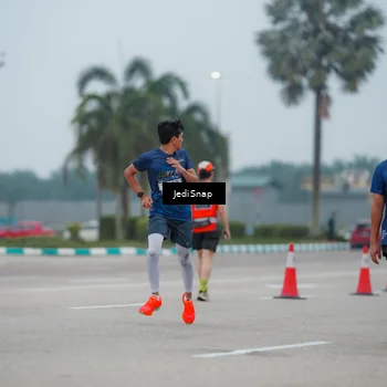 Runner Photo 7524451