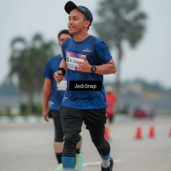 Runner Photo 7524470