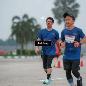 Runner Photo 7524481