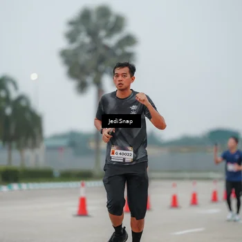 Runner Photo 7524507