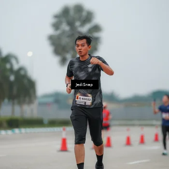 Runner Photo 7524514