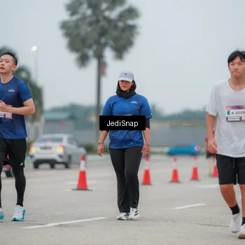 Runner Photo 7524541