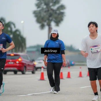 Runner Photo 7524546