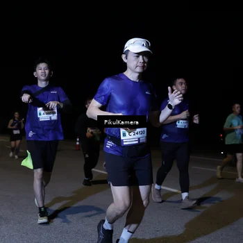 Runner Photo 7524551