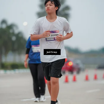 Runner Photo 7524569