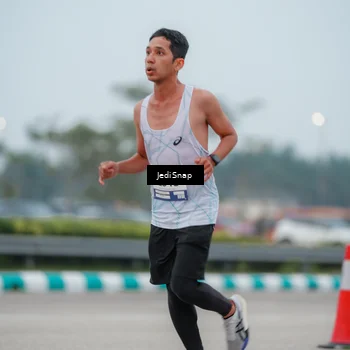 Runner Photo 7524612