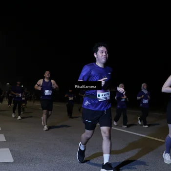 Runner Photo 7524617