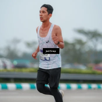 Runner Photo 7524623