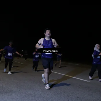 Runner Photo 7524659