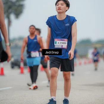 Runner Photo 7524704