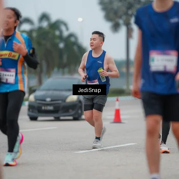Runner Photo 7524705