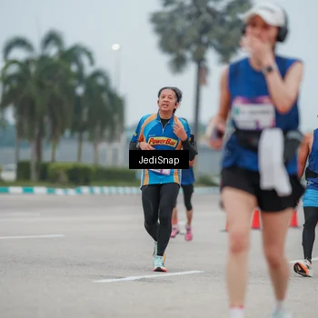 Runner Photo 7524711