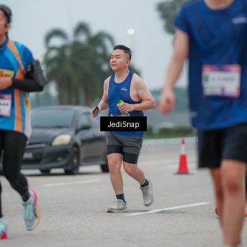 Runner Photo 7524713