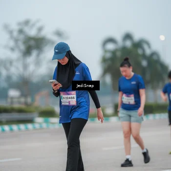 Runner Photo 7524748