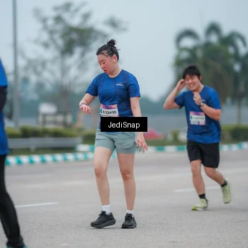 Runner Photo 7524775