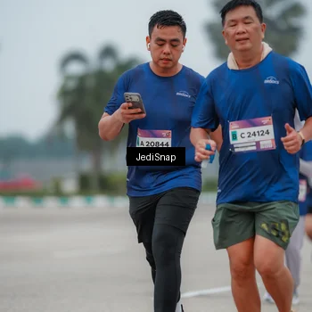 Runner Photo 7524842