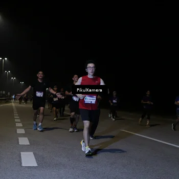 Runner Photo 7524853