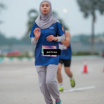 Runner Photo 7524872