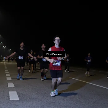 Runner Photo 7524876