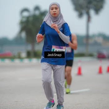 Runner Photo 7524878