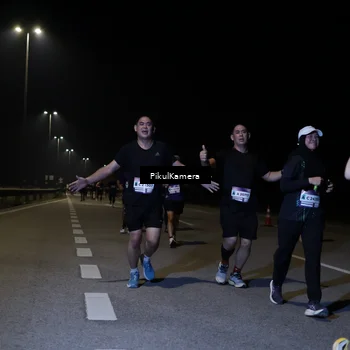 Runner Photo 7524891