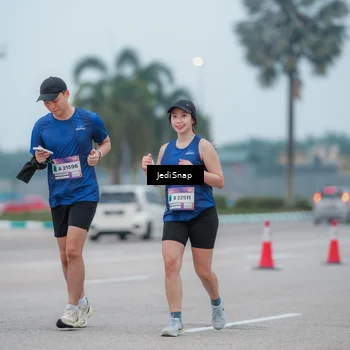 Runner Photo 7524906