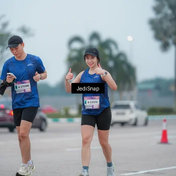 Runner Photo 7524913