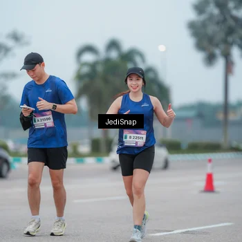 Runner Photo 7524915