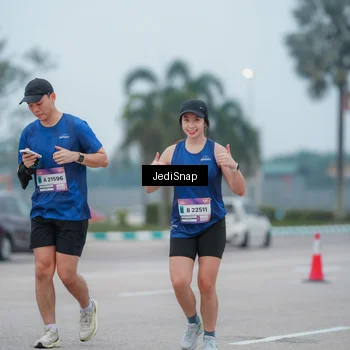 Runner Photo 7524916