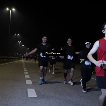 Runner Photo 7524918