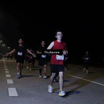 Runner Photo 7524921