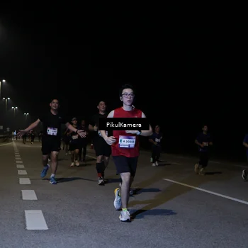 Runner Photo 7524923