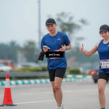 Runner Photo 7524924