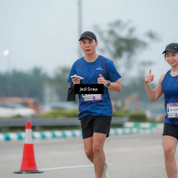 Runner Photo 7524928