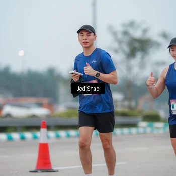 Runner Photo 7524937