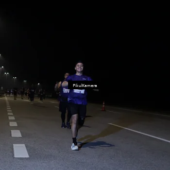 Runner Photo 7524967