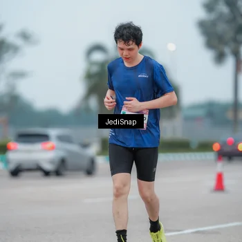Runner Photo 7524980