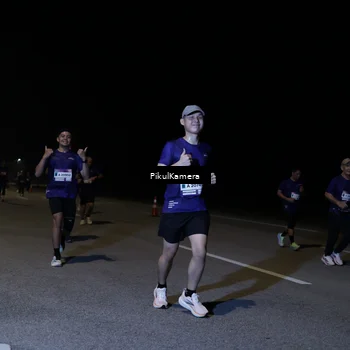 Runner Photo 7524993