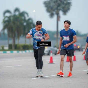 Runner Photo 7525005